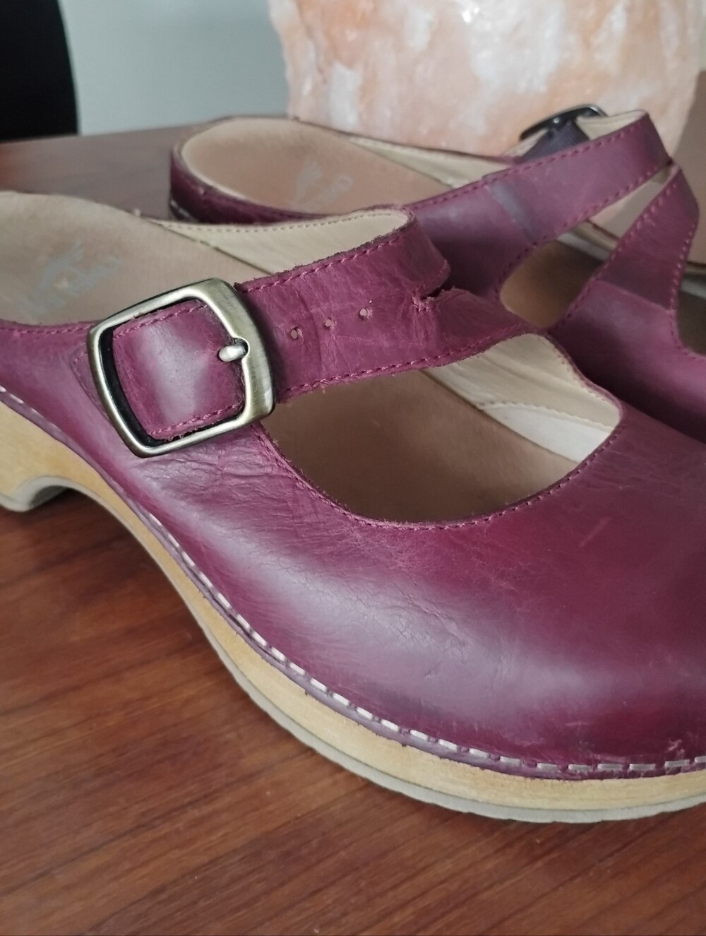 Dansko - Britney Wine Waxy Burnished Clog Women's 5.5-6